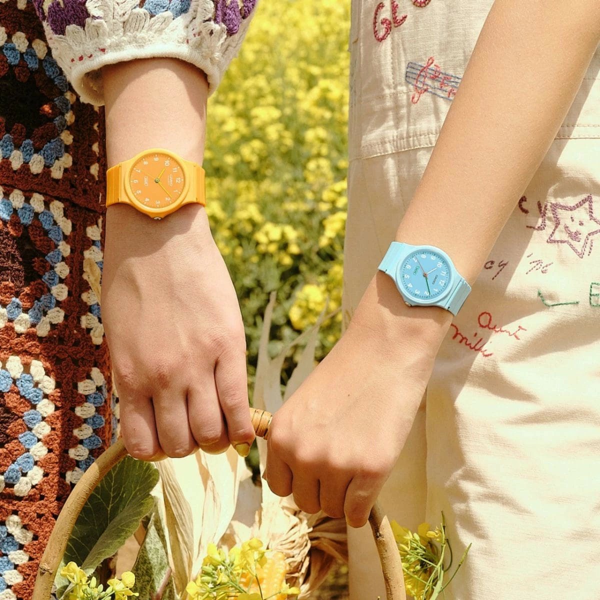 Orë dore unisex CASIO COLLECTION SERIE POP, portokalli