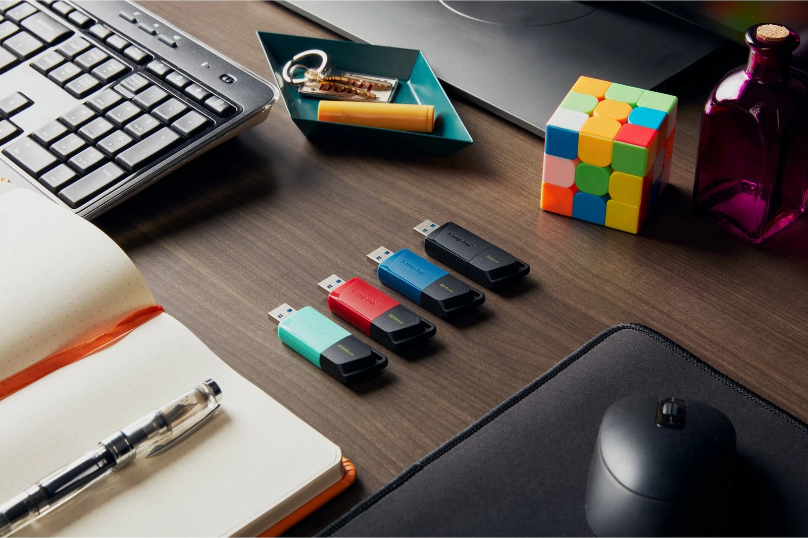 USB Kingston DataTraveler Exodia M 64GB, USB3.2, zi + kaltër