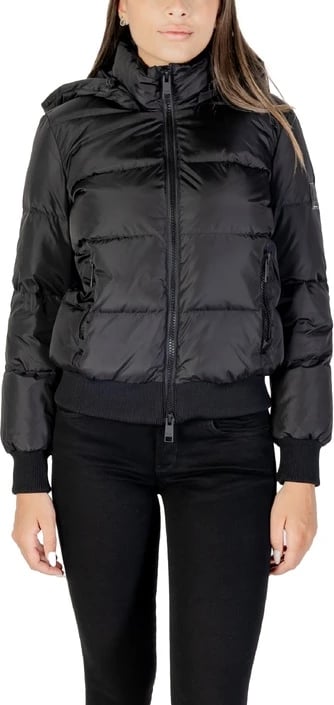 Jakne femra Armani Exchange, e zezë