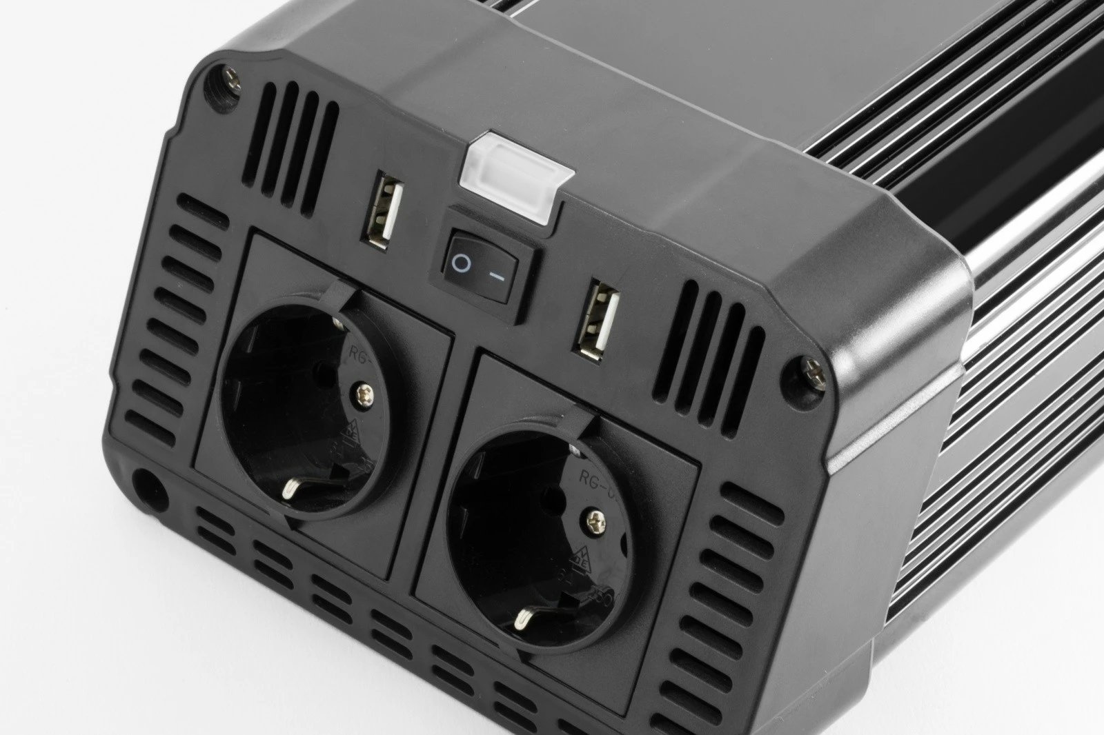 Inverter Technaxx TE16, 1200W, 2x 230V AC, 2x USB, zi