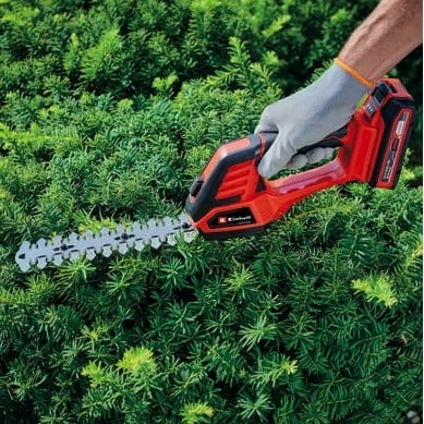 Gërshërë shkurresh Einhell GE-CG 18/100 Solo, Li-Ion 18V, e zezë/kuqe