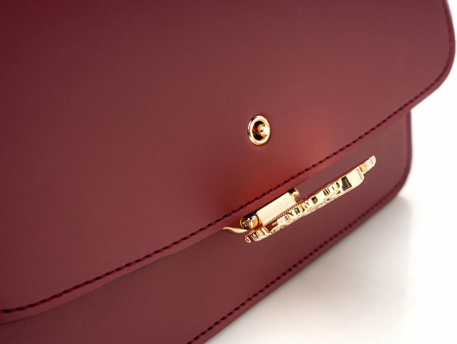 Çantë shpatulle, ngjyrë e kuqe Claret, Vince Camuto Amore