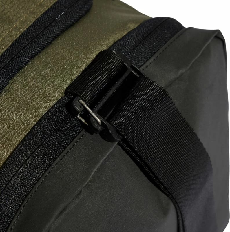 Çantë adidas unisex, e zezë dhe e gjelbër Çantë adidas unisex, e zezë dhe e gjelbër