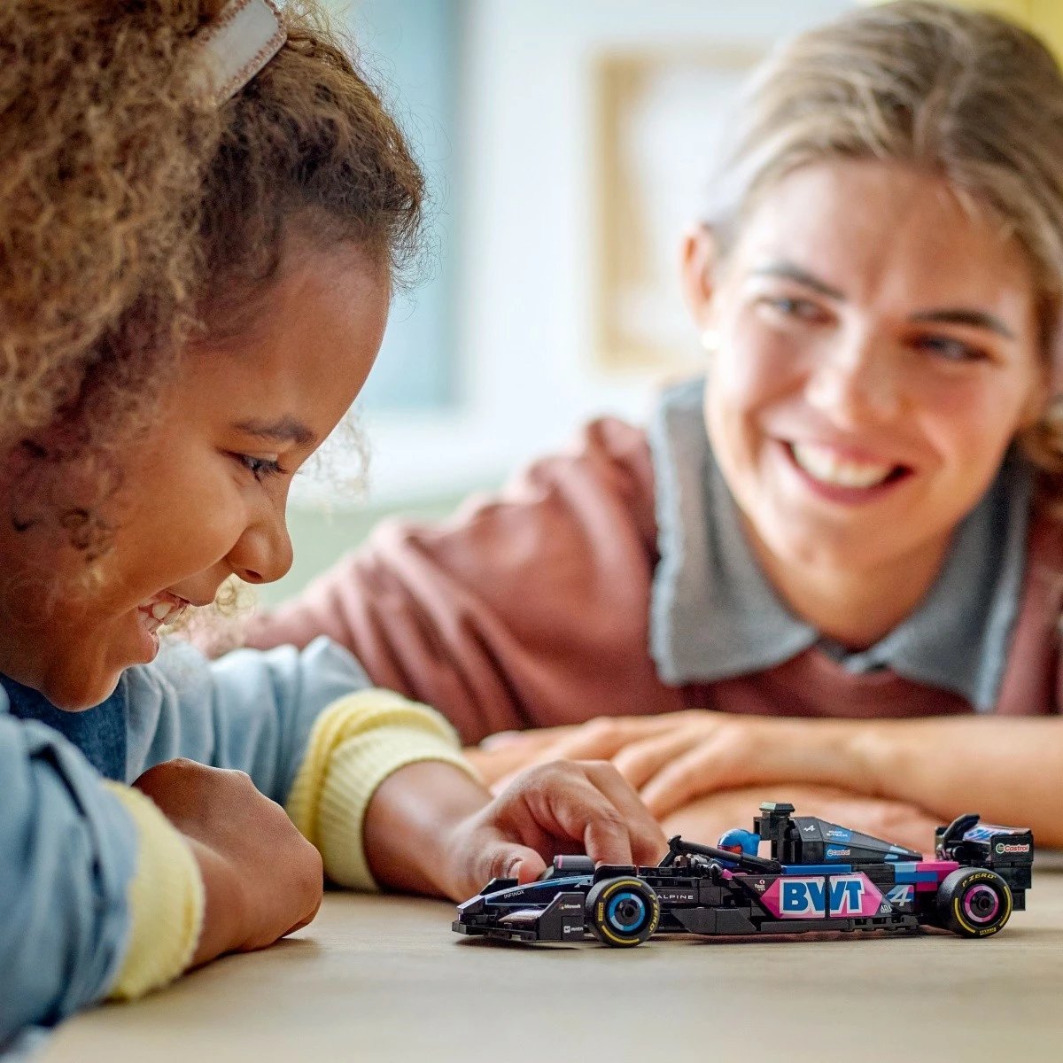 Set LEGO Speed Champions BWT Alpine F1 Team A524, 258 pjesë