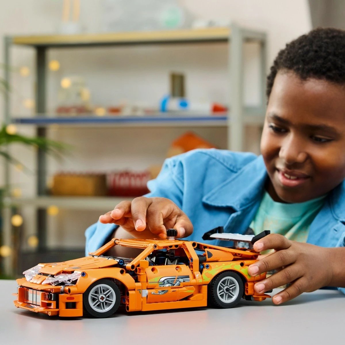 Set ndërtimi LEGO Technic Fast & Furious Toyota Supra MK4, 810 pjesë, Portokalli