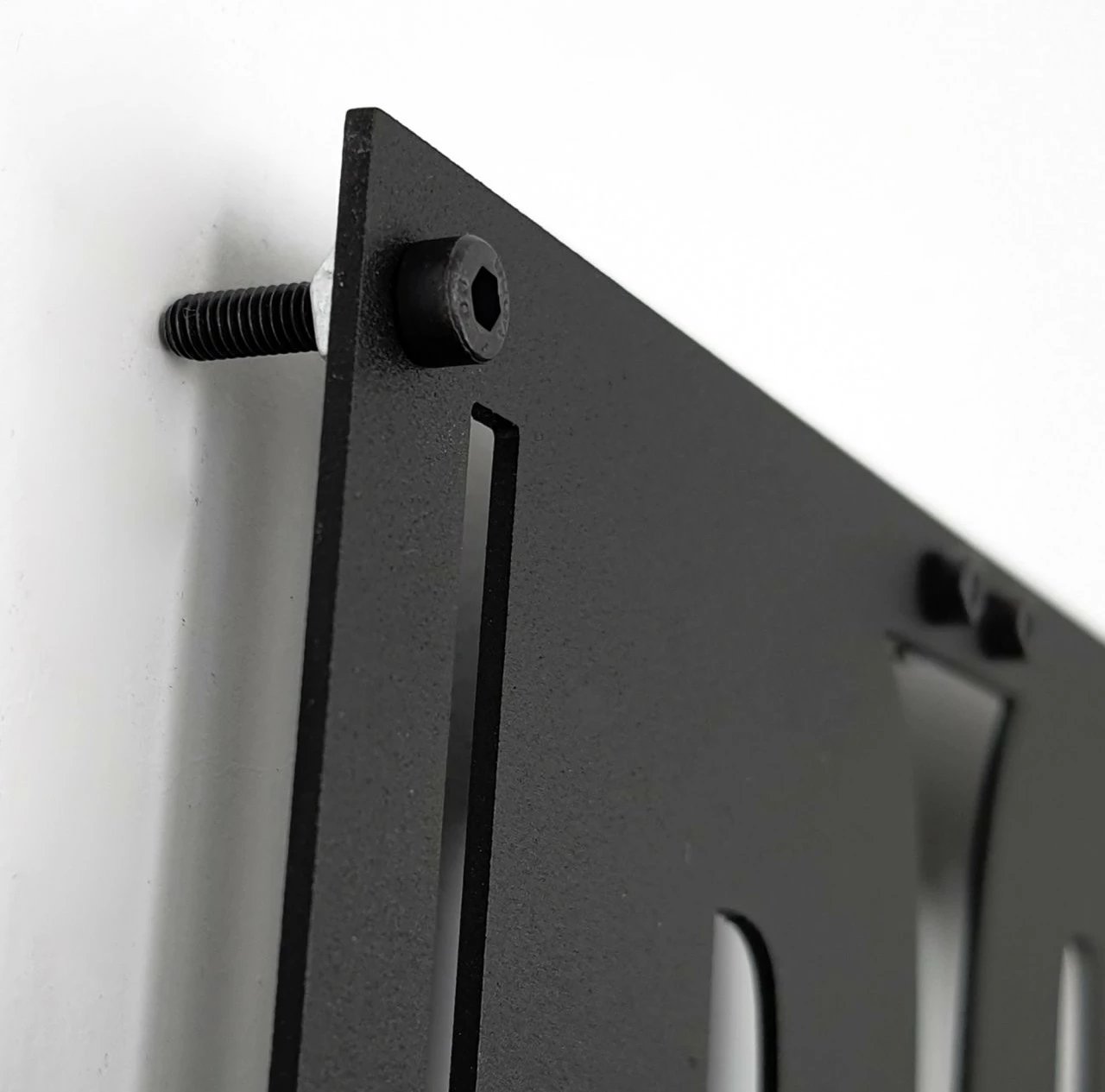 Aksesor dekorativ metalik për mur Wallity, MT - 014, ngjyrë e zezë, 91x47cm