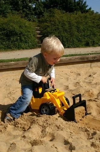 Lodër ngarkues Lena GIGA TRUCKS, plastikë, zi/verdhë