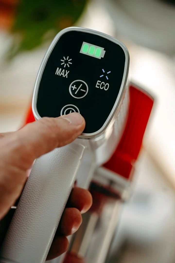 Fshesë elektrike Adler AD 7051, pa kabllo, 2200 mAh, Inoks