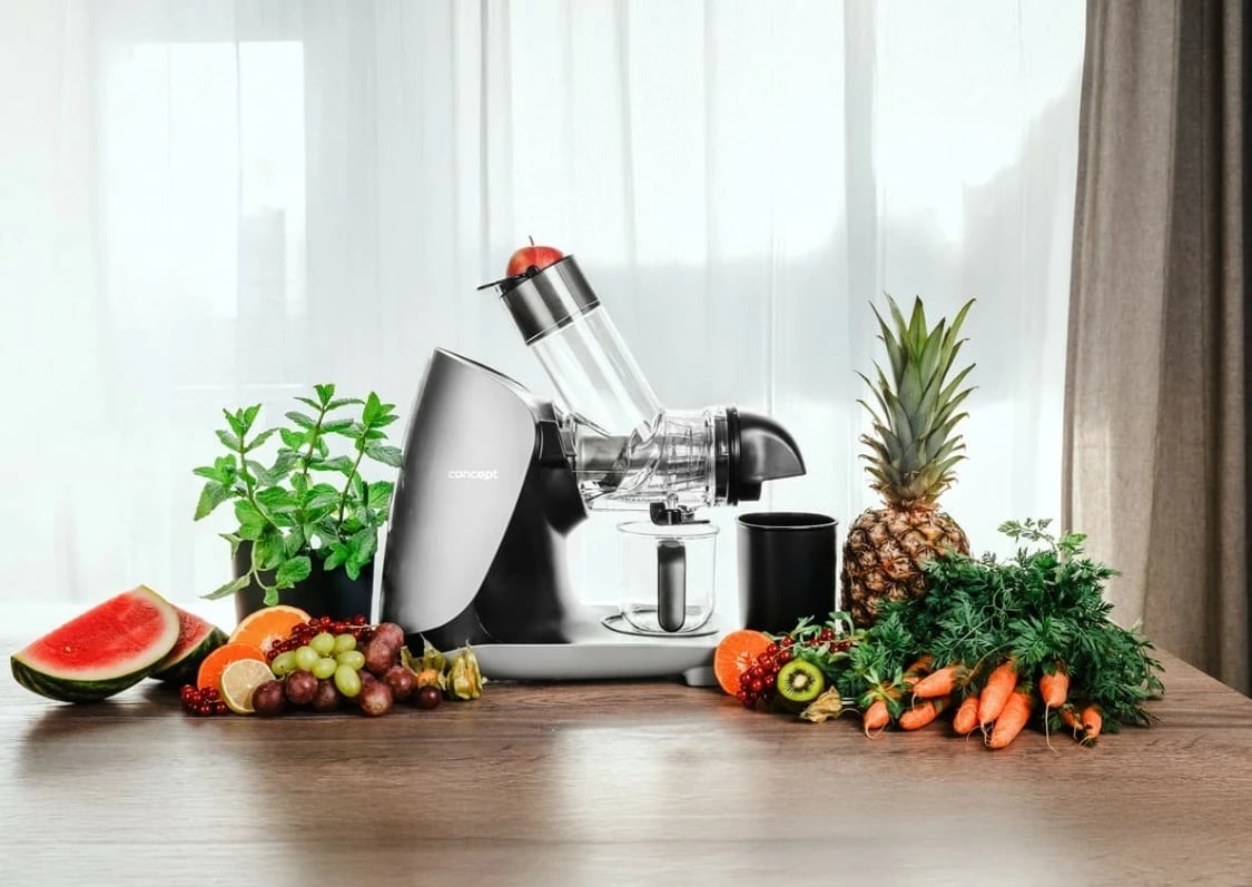 Shtrydhëse e ngadaltë frutash-perimesh, Concept Nutriboost LO7250, 200 W, 0.6 L, vidë çeliku inox, gryka 76 mm, 65 dB, e zezë/krom