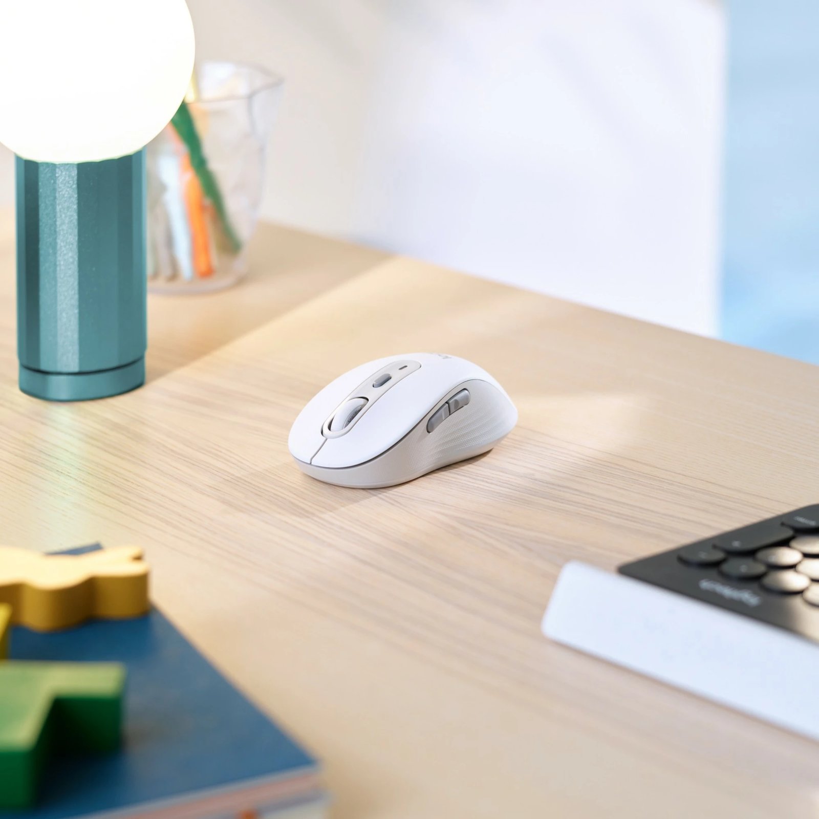 Maus pa tela Logitech Signature M650, 4000 DPI, i bardhë