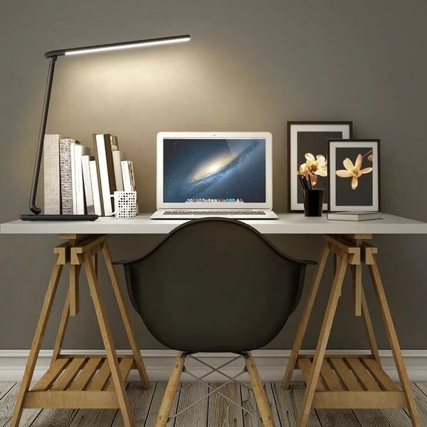 Lampë tavoline LED, AUKEY LT-T10, 12W, 3000-6500K, 7 nivele ndriçimi, 5 moda, port USB, e zezë
