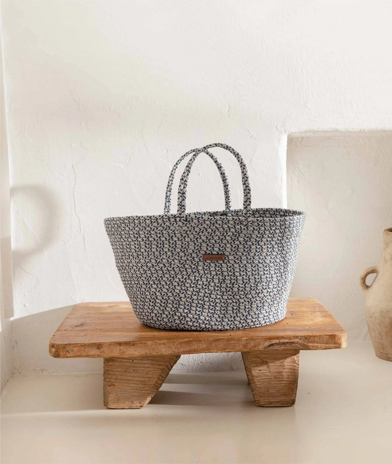 Qese dekorative, ngjyrë blu e errët dhe gri, Evila Originals, 30cm