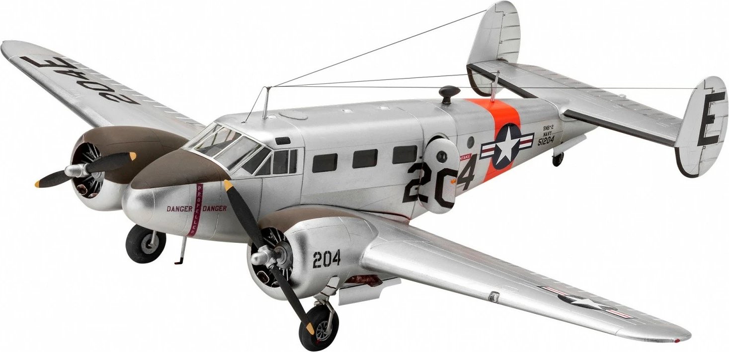 Model plastik avion Revell Beechcraft Model 18, 1:48, 131 pjesë