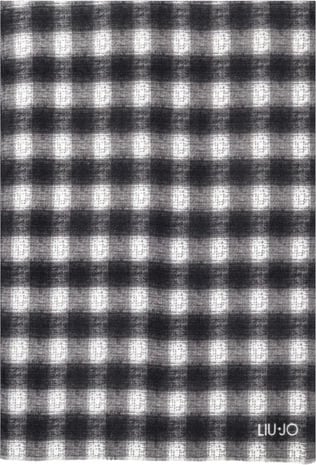 Shall Liu Jo femra, e zezë