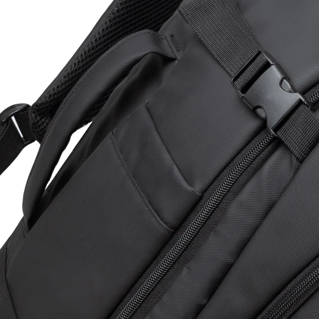 Çantë shpine për laptop RivaCase, 8465 Tegel ECO, 17.3 inç, e zezë