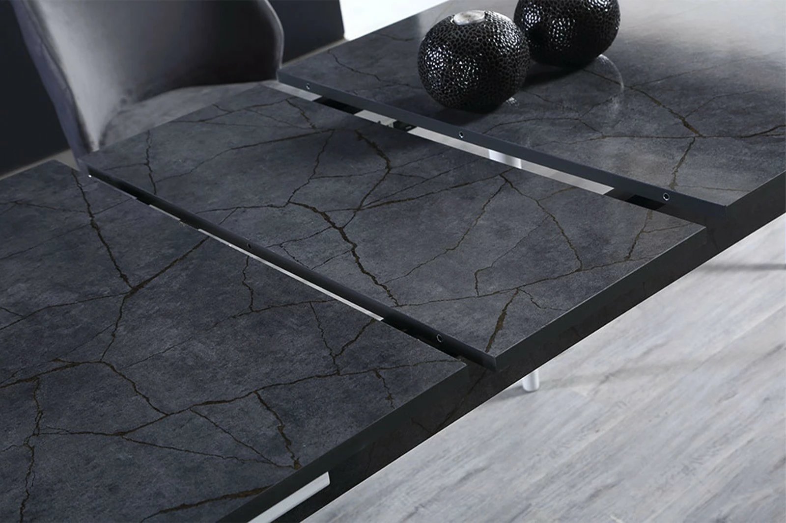 Tavolinë ngrënie me zgjatje Hanah Home, Toskana, antracit-bardhë