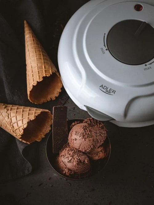 Aparat për petë vafle/konë, Adler, AD 3038, pjatat 18 cm, regulator temperature, shtresë jo‑ngjitëse, formues kone, 750W nom./1500W max, e bardhë
