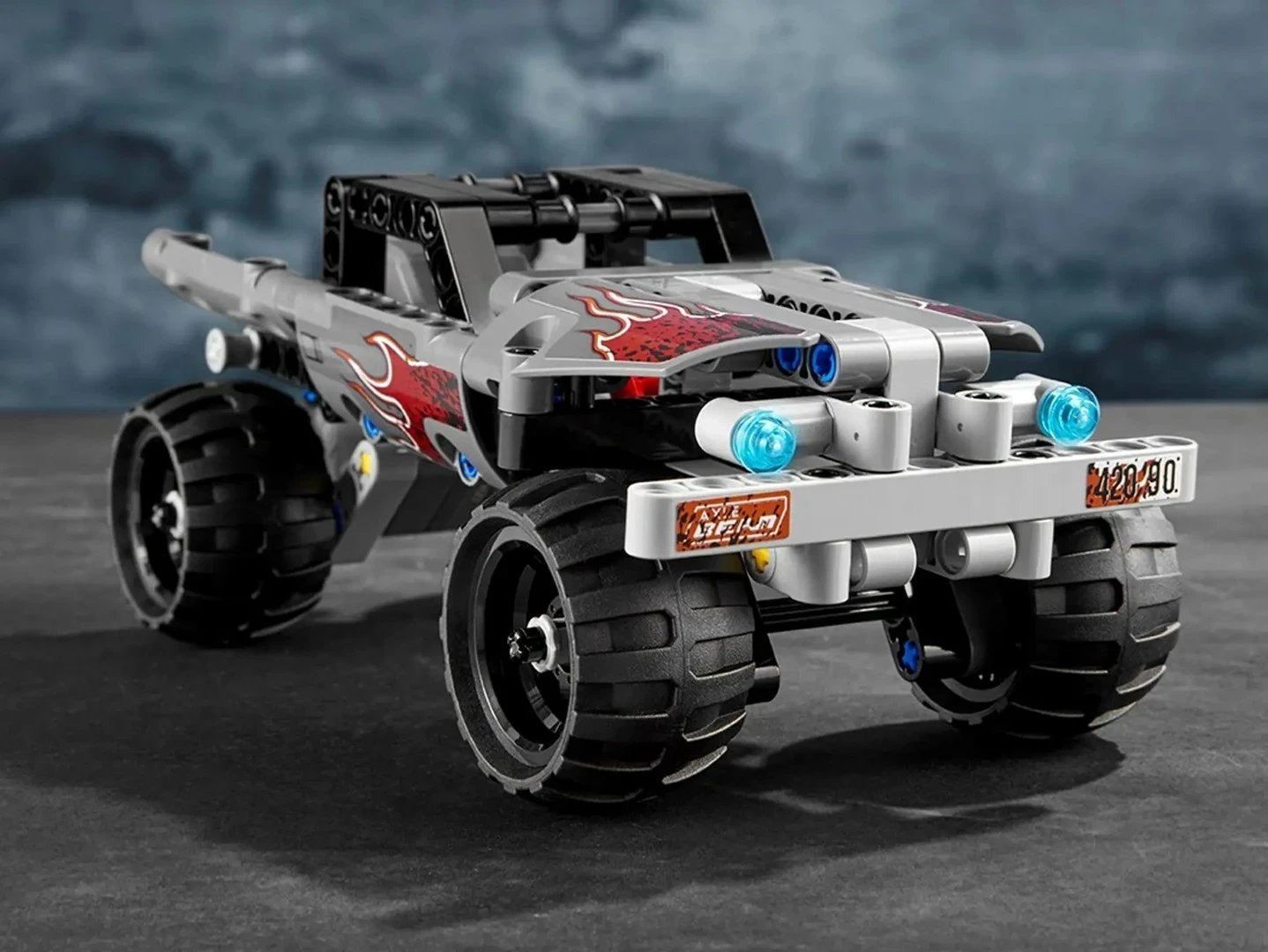 Lego Technic 42090 Getaway Truck, 128 pjesë, për fëmijë 7+