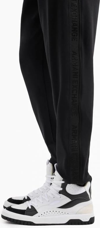 Pantallona për meshkuj Armani Exchange, të zeza