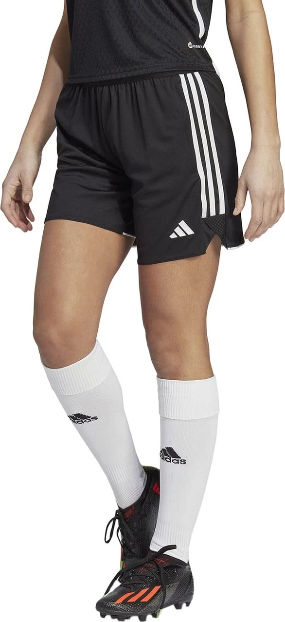 Shorce të gjata për femra adidas, të zeza