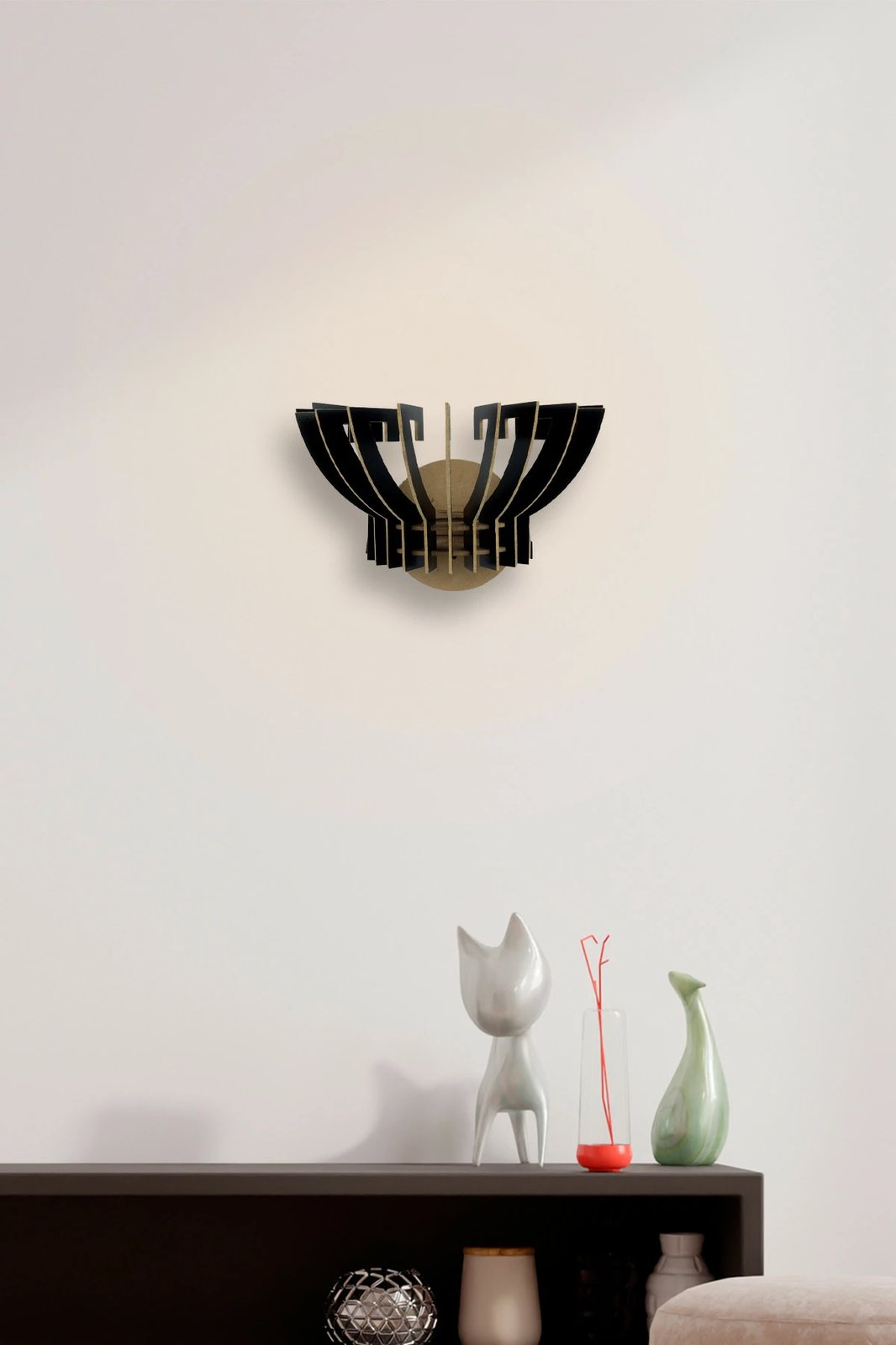 Llambë muri Opviq, model 209-TS, ngjyrë e zezë