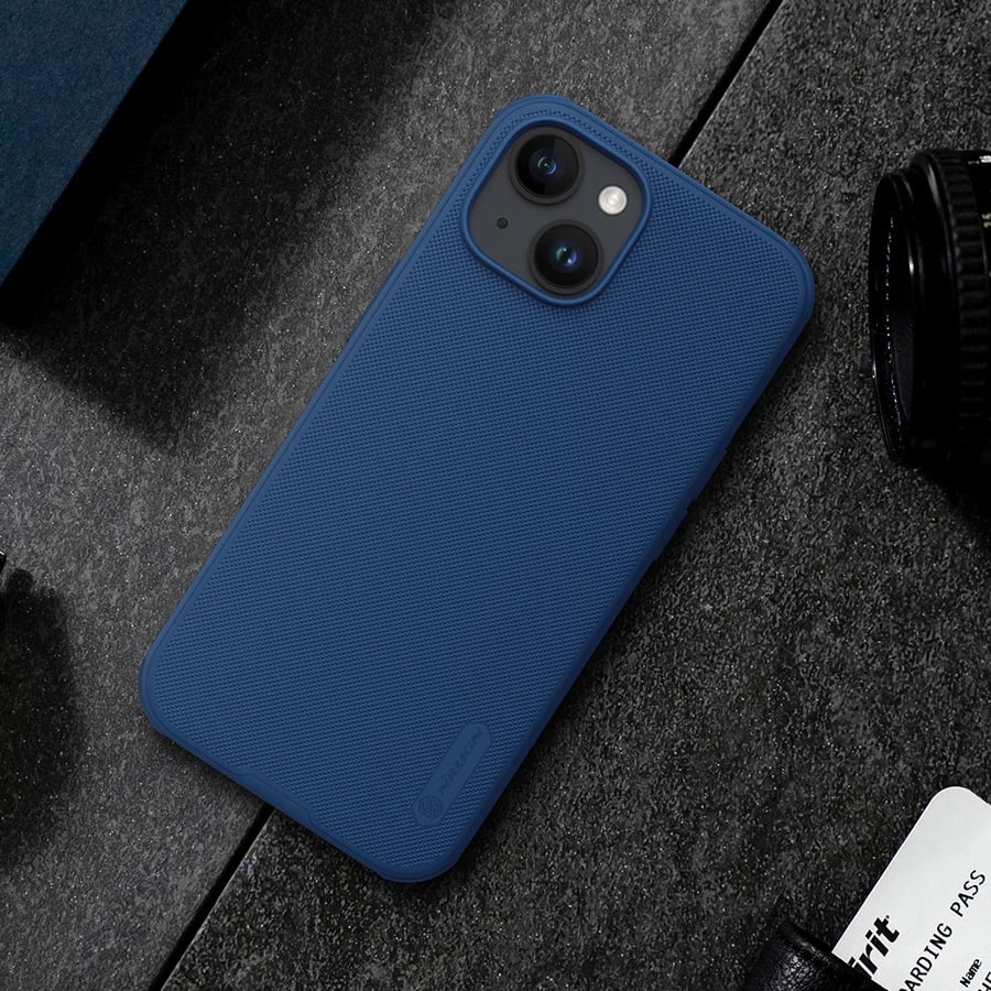 Mbështjellës Nillkin Super Frosted Shield Pro për iPhone 15 Plus, i zi
