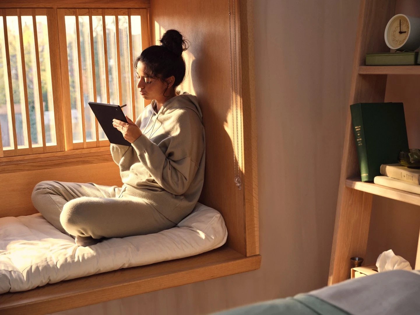 Lexuesi i librit elektronik Rakuten Kobo Elipsa 2E, me prekje, 32 GB Wi-Fi, i zi Lexuesi i librit elektronik Rakuten Kobo Elipsa 2E, me prekje, 32 GB Wi-Fi, i zi