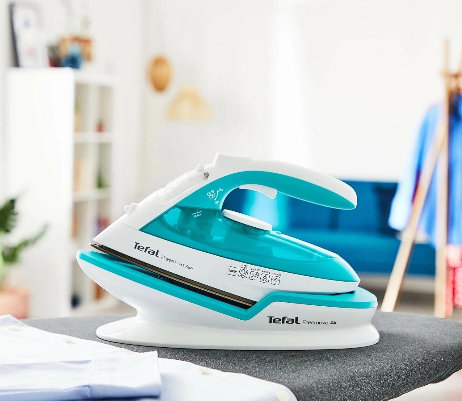 Hekur Tefal Freemove Air FV6520, pa kabllo, bardhë dhe turkuaz