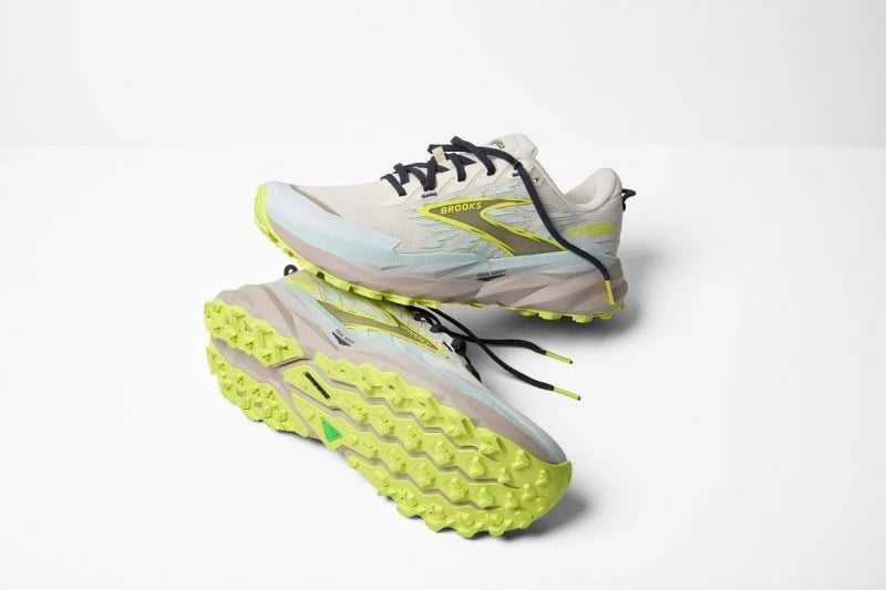 Atlete trail për femra Yakimasport, gri e çelët Atlete trail për femra Yakimasport, gri e çelët