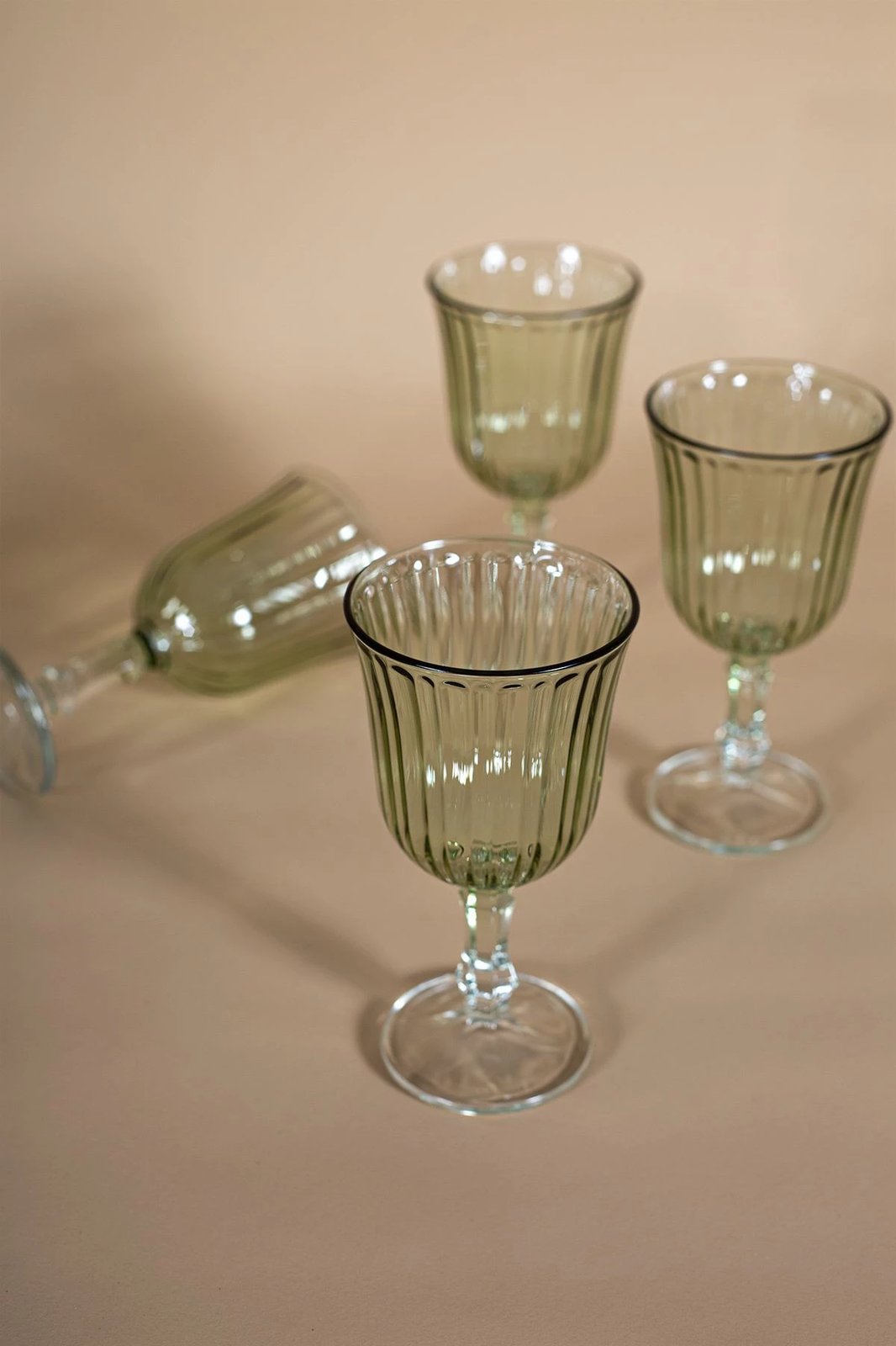 Set gotash prej qelqi (4 copë), Hermia Concept, Splendid 240, ngjyrë e gjelbër