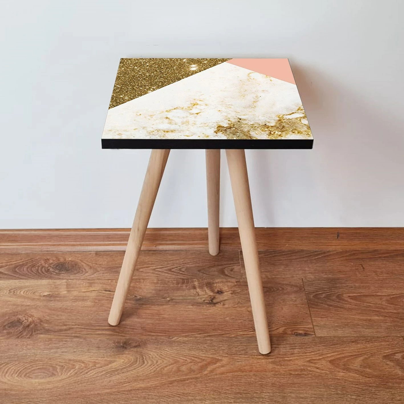 Tavolinë anësore Skye Decor, Shp264, ngjyrë ari