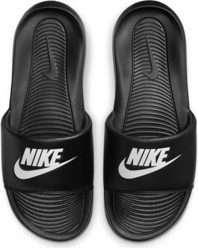 Papuqe për meshkuj Nike, të zeza