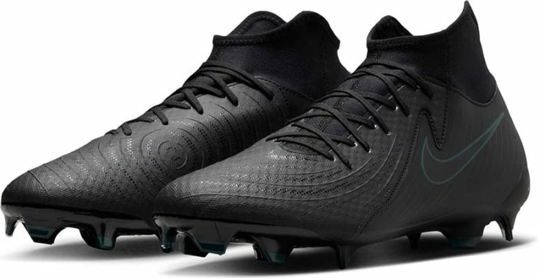 Atlete futbolli Nike për meshkuj, të zeza