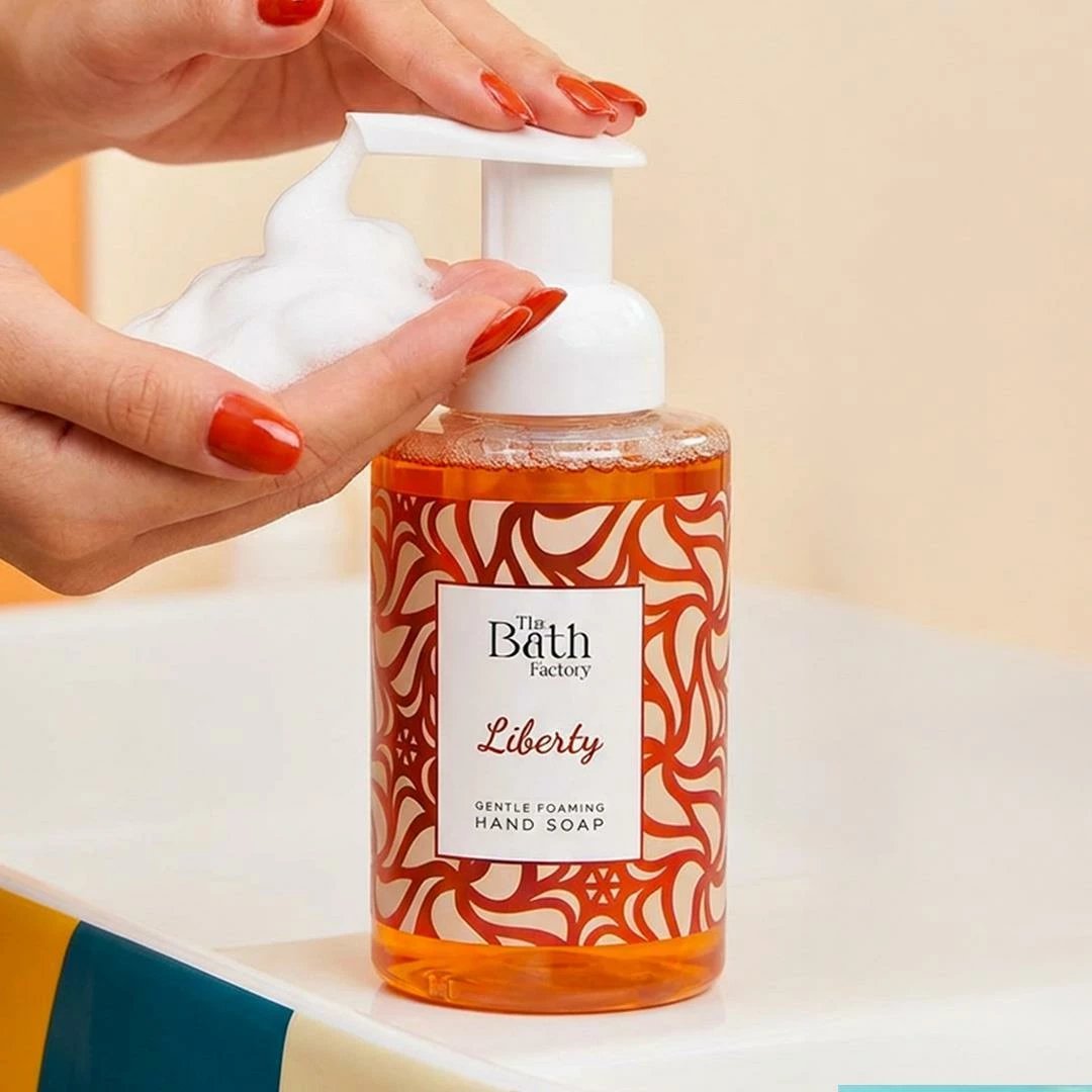 Sapun për duar shkumëzues The Bath Factory Liberty 300 ml