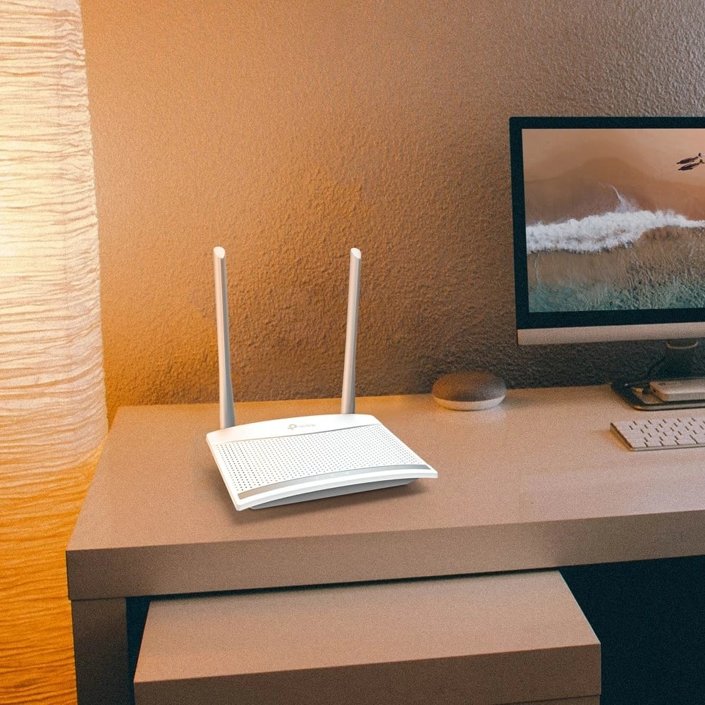 Ruter Wireless TP-Link TL-WR820N, 2.4Ghz 4G, 300Mb/s , i bardhë