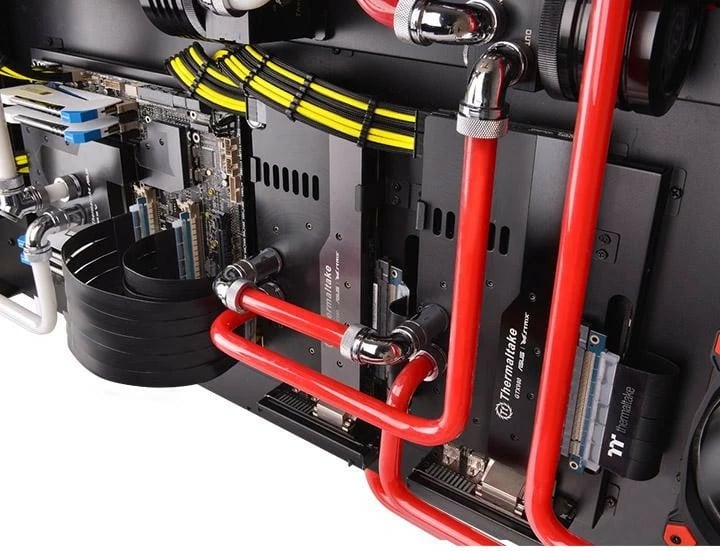 Kabllo zgjatuese PCI-E 3.0 X16 Thermaltake TT Premium, 1000mm, e zezë