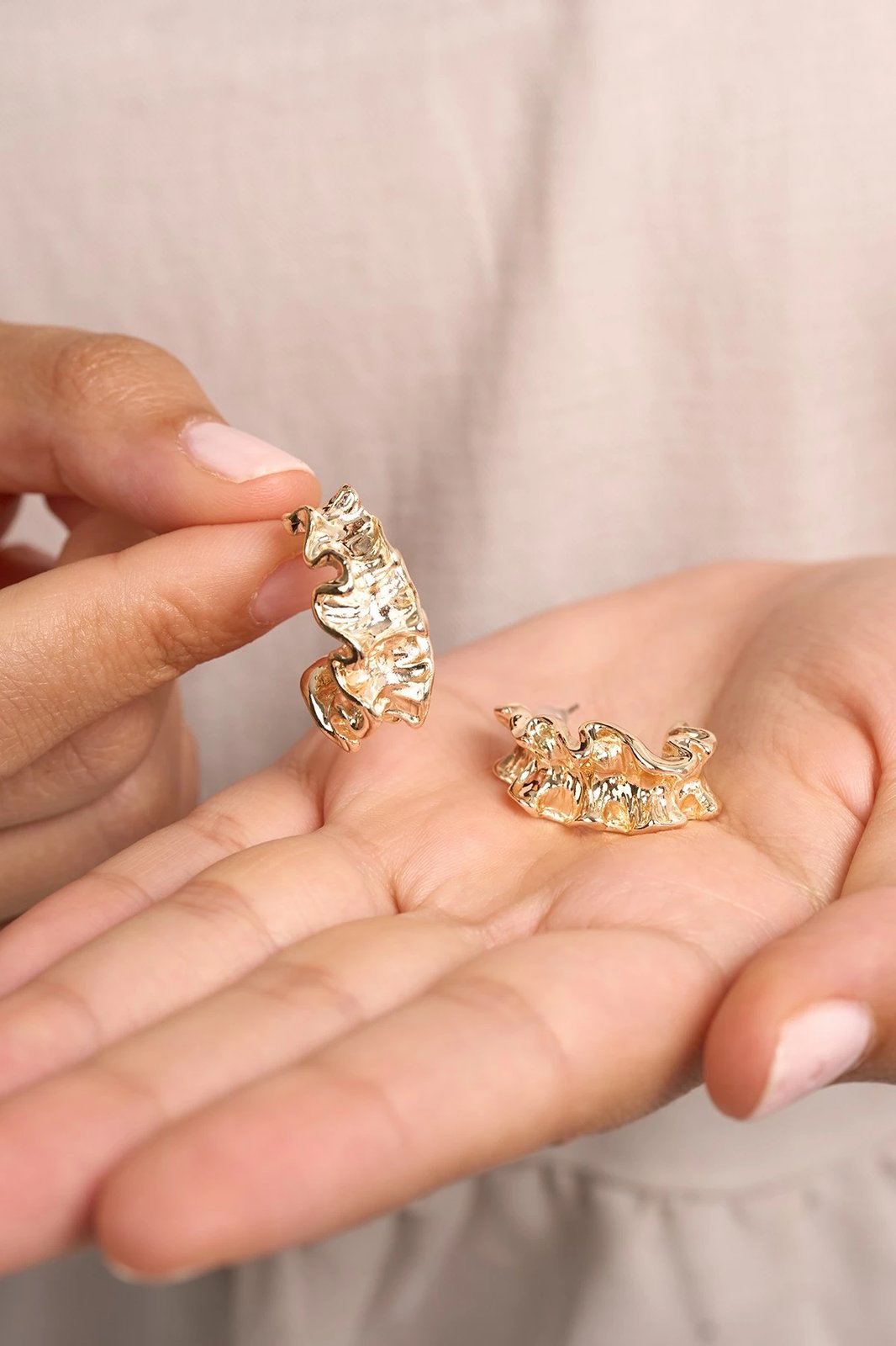 Vathë metalik ngjyrë ari Elika, ELKGC68348