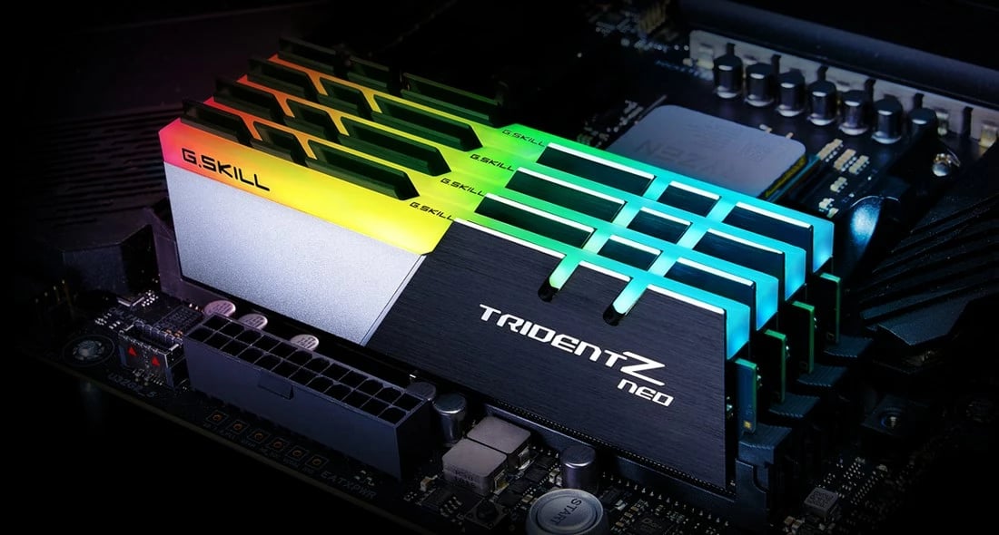 RAM Memorje G.SKILL Trident Z F4-3600C18D-32GTZN, 32 GB, RGB