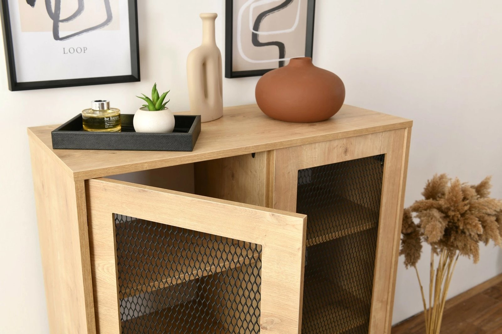 Komodë anësore Skye Decor, ngjyrë lisi, me rrjetë