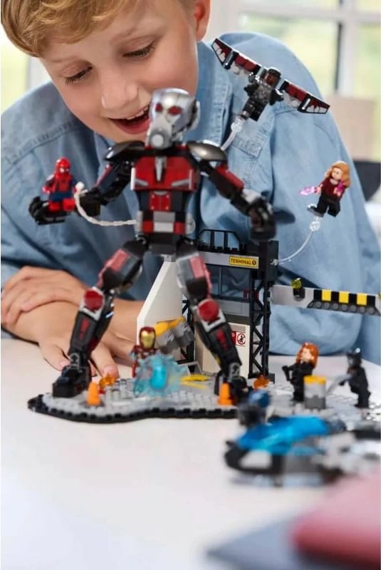 Set lodrash Lego Marvel për fëmijë
