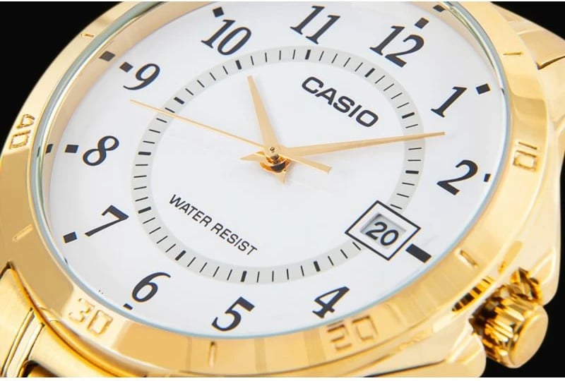 Orë dore për meshkuj CASIO, të arta