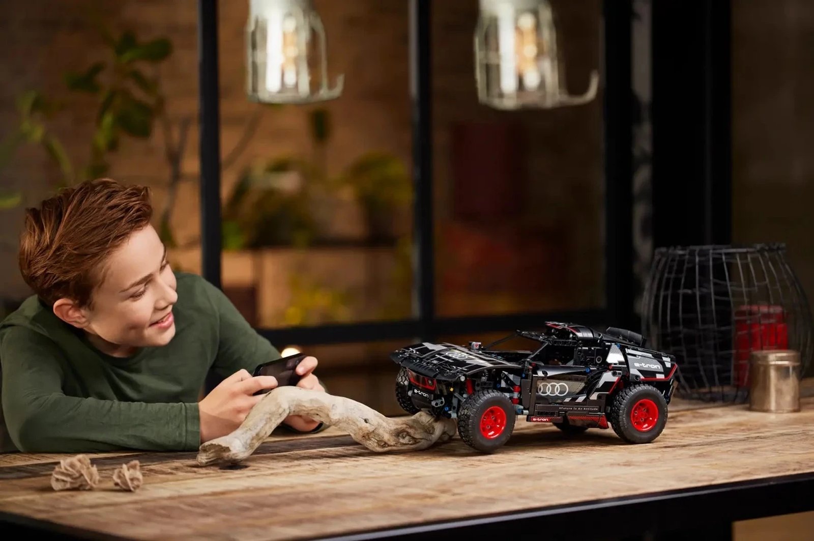 Set LEGO Technic Audi RS Q E-Tron Set LEGO Technic Audi RS Q E-Tron