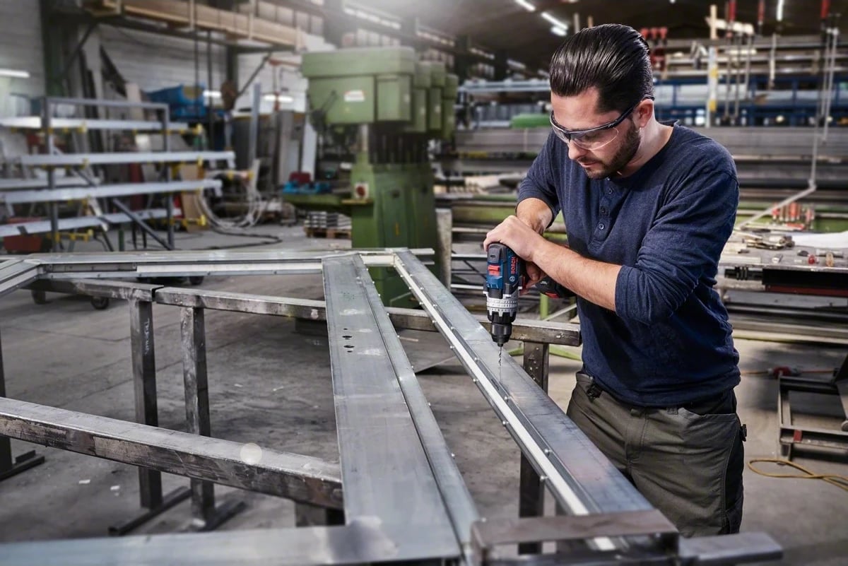 Set burgish Bosch Pro Box 25 copë HSS PointTeQ, me kuti, për metal