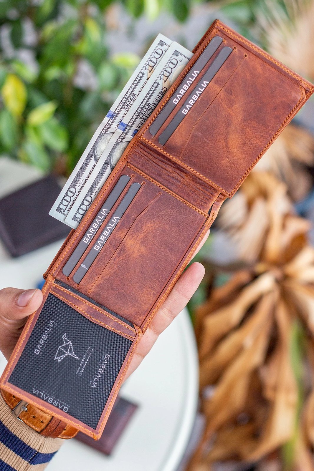 Mbajtës kartelash prej lëkure, ngjyrë tan, Zoozie Bags, Porto