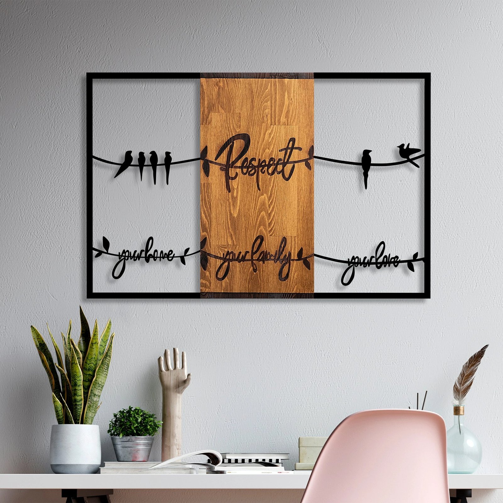 Aksesor dekorativ prej druri për mur, ngjyrë arre dhe e zezë, 88x57cm, Respect your home your family your love