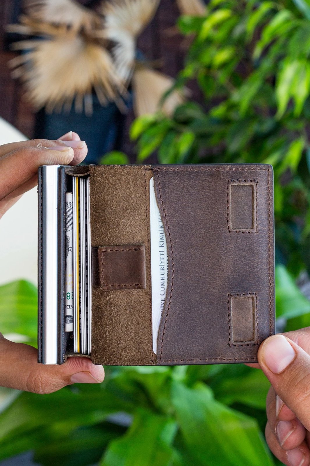 Mbajtës kartelash Zoozie Bags, ngjyrë kafe e errët