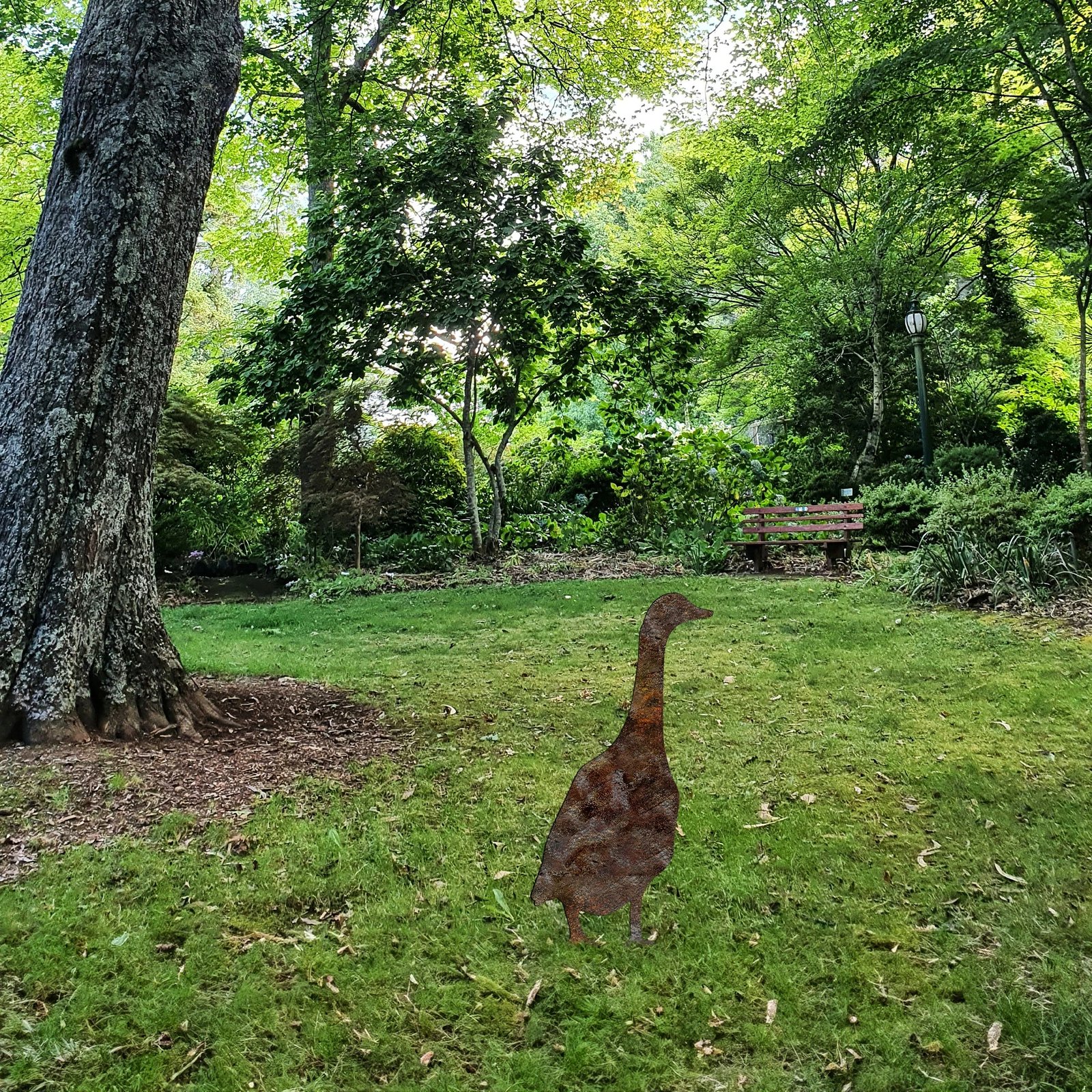 Objekt dekorativ për kopsht, formë patë, Aberto Design, multingjyrësh, 65x26cm