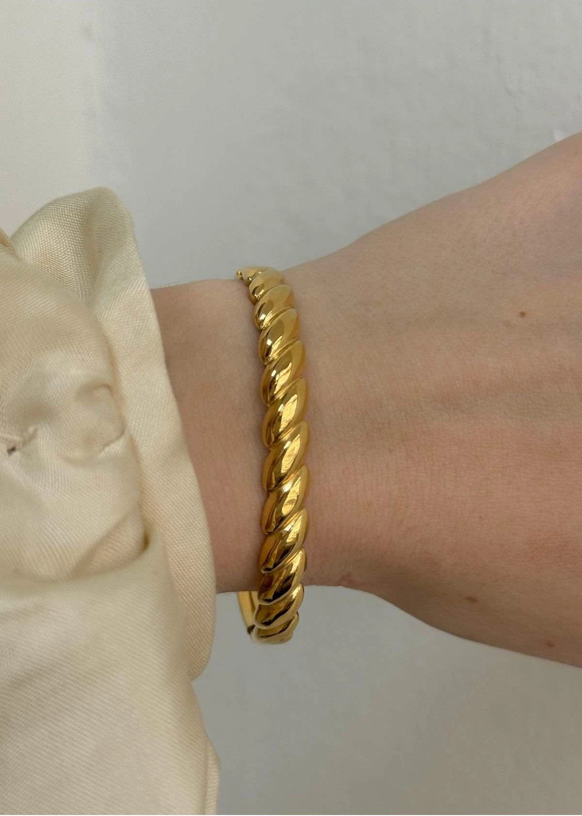 Byzylyk çeliku, ngjyrë ari, Jumeon, KPEGMSA435337