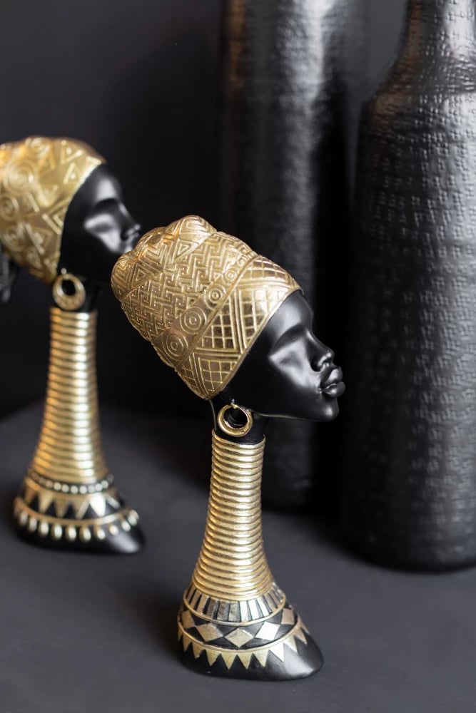 Figurë dekorative ABENI, polirezine, e zezë-ari, 15x7x29cm