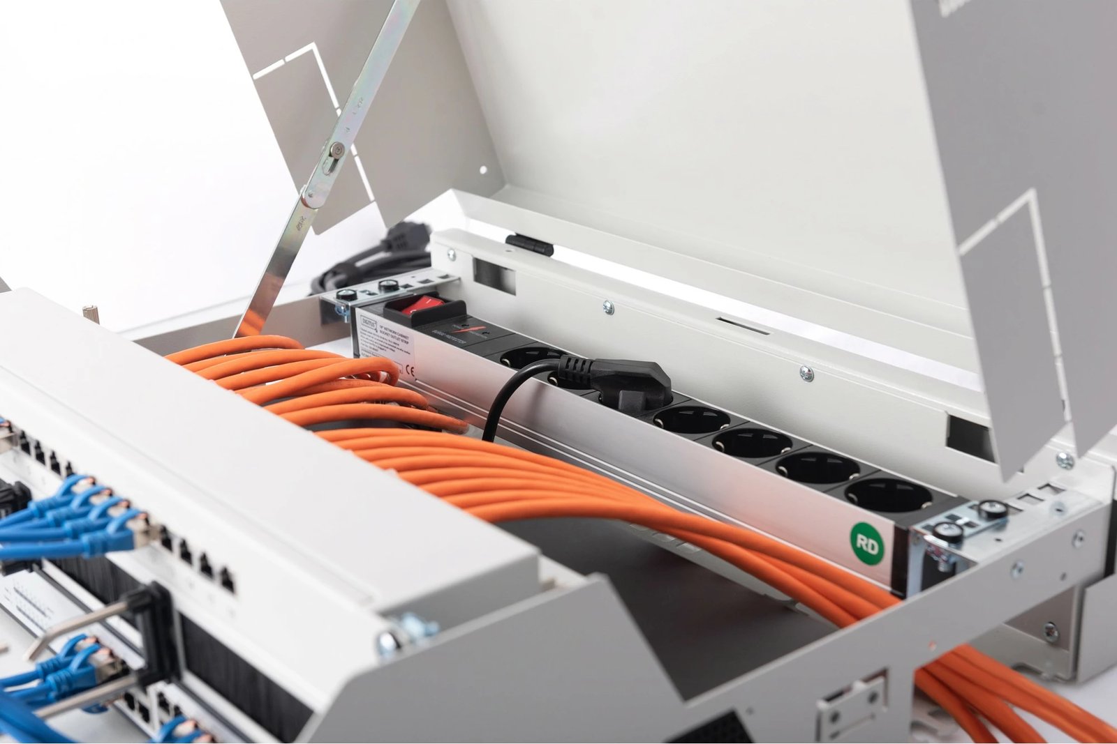 Kasë muri Digitus SOHO 3HE 145x500x475mm gri